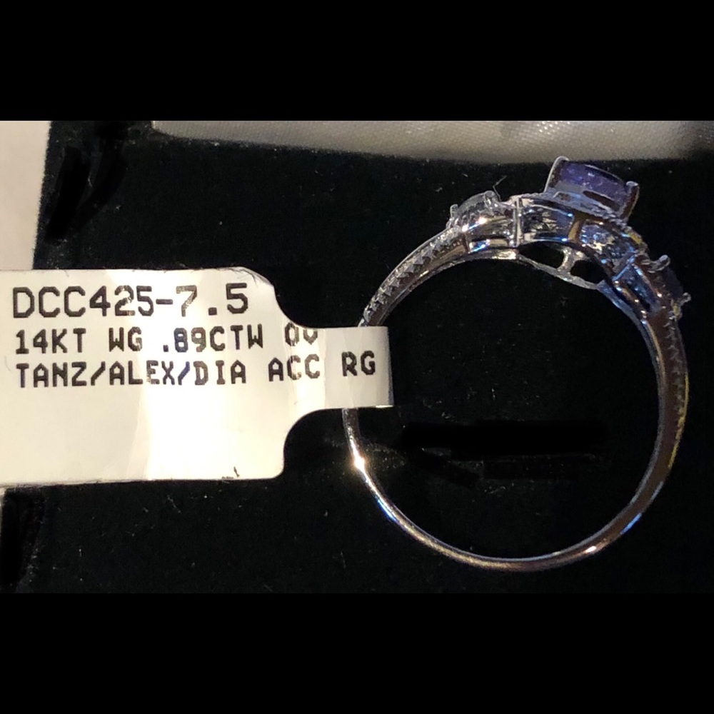 Genuine (& rare) Tanzanite- Alexandranite - Diamond Ring - Picture 3 of 6